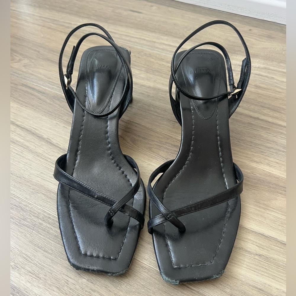 Alexander Birman Kitten Heel 39.5